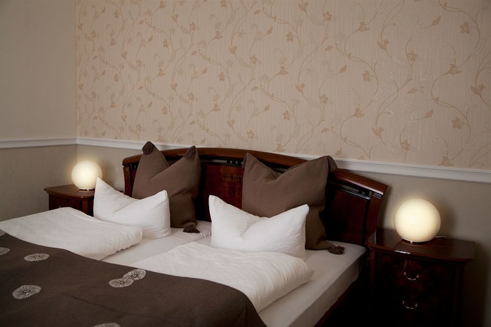 Hotel Штральзунд Экстерьер фото