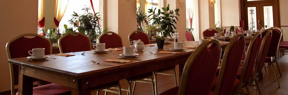 Hotel Штральзунд Экстерьер фото