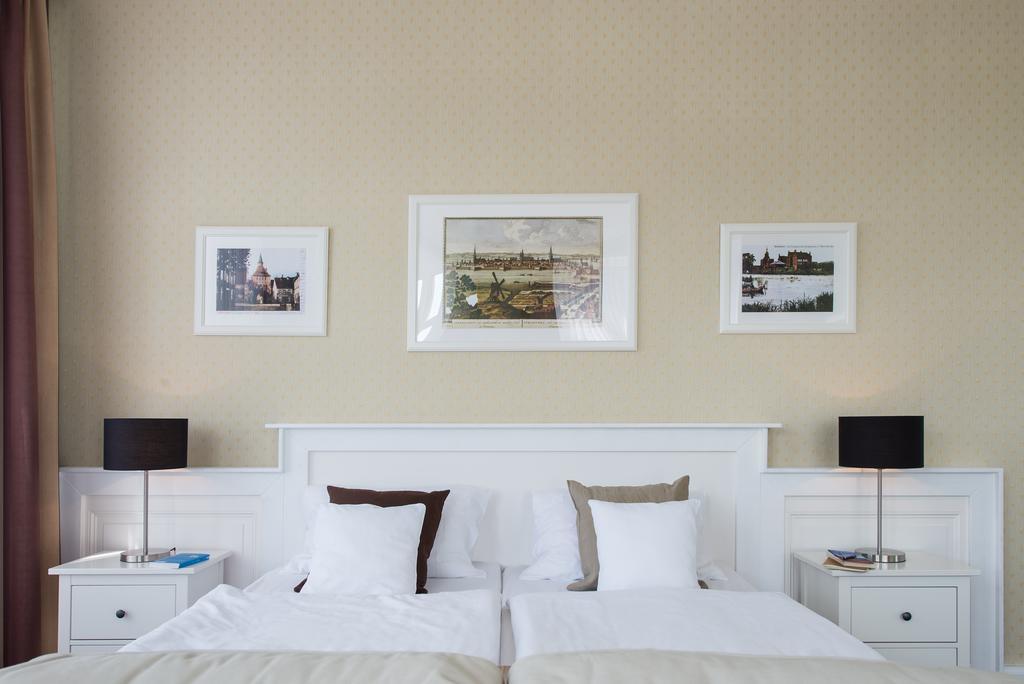 Hotel Штральзунд Экстерьер фото